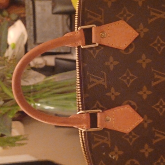 Authentic  alma louis vuttion - Picture 4 of 10